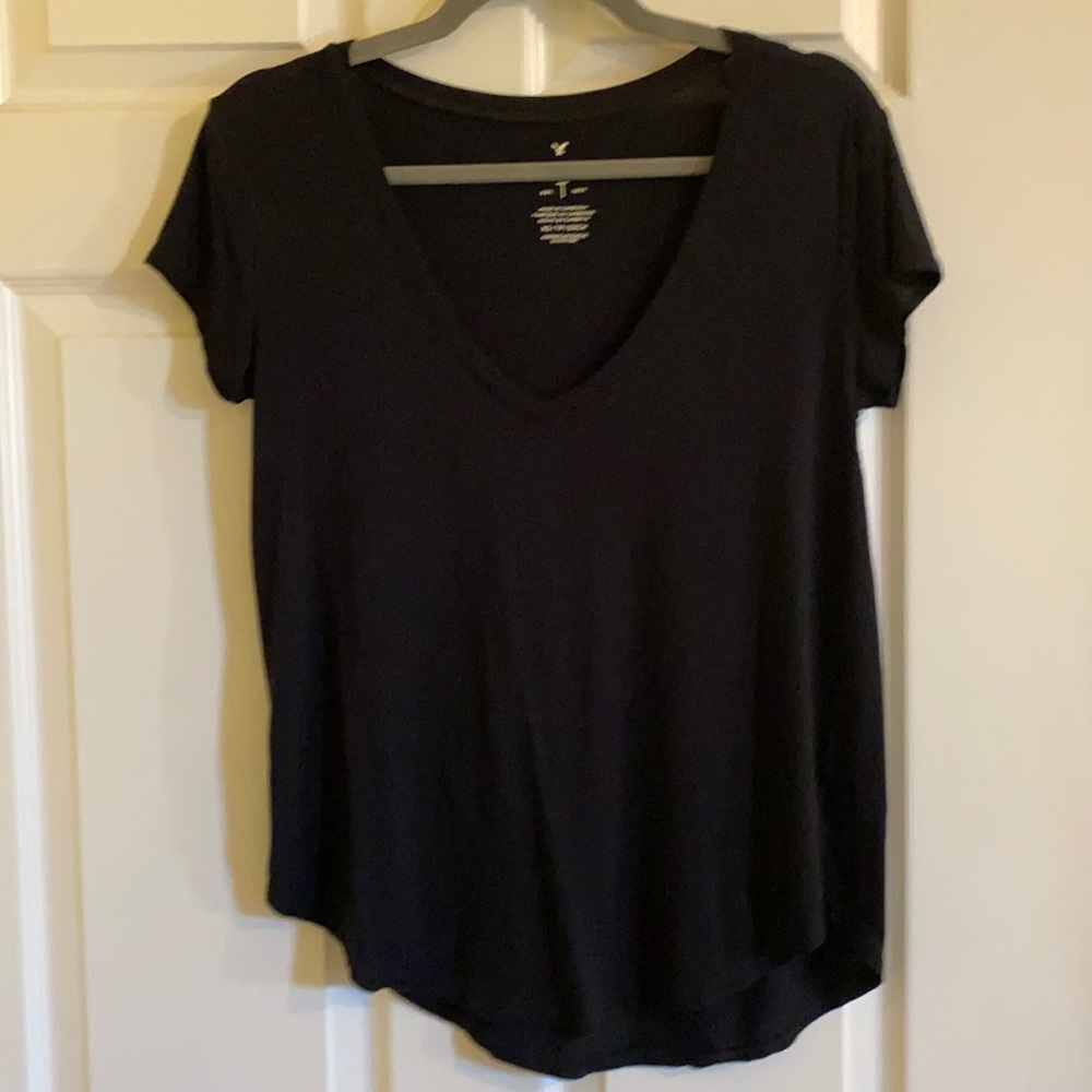 American Eagle Favorite Tee